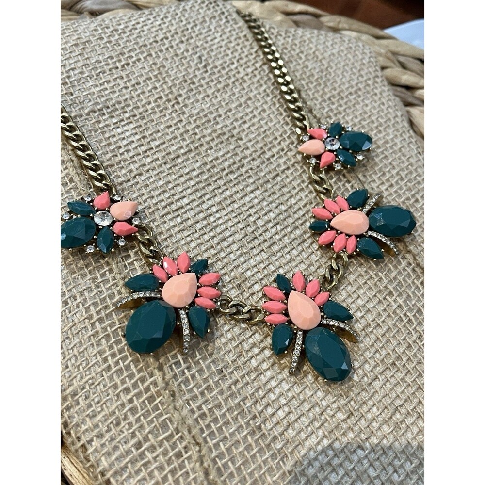 J CREW Statement Necklace Rhinestone Chunky Forrest Fairy Green Gold Tone Y2K - Picture 4 of 6